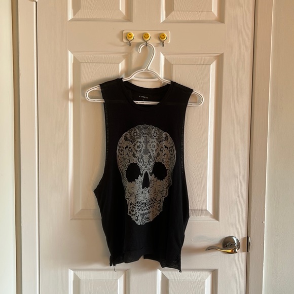 Lace Skull Muscle Tank - Picture 1 of 2